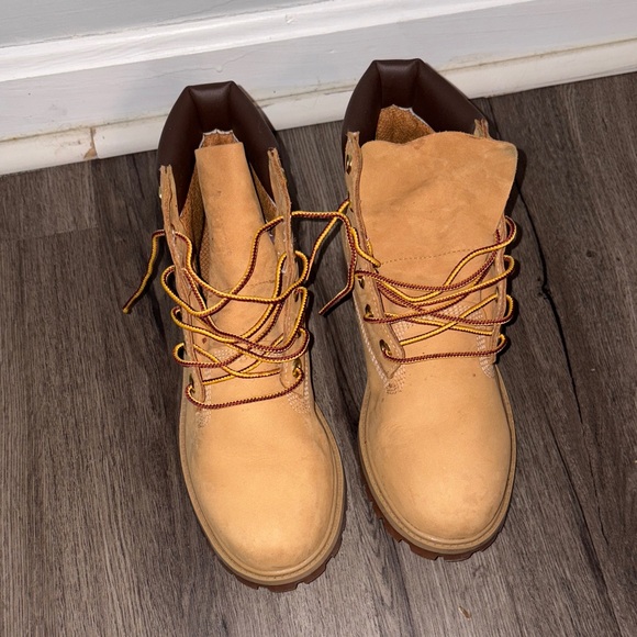 Gently work Timberland Boots main image 4